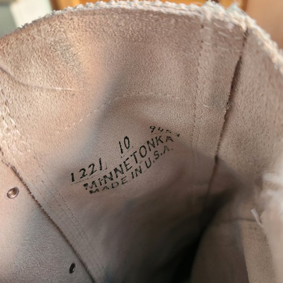 Minnetonka suede boots - Picture 2 of 4